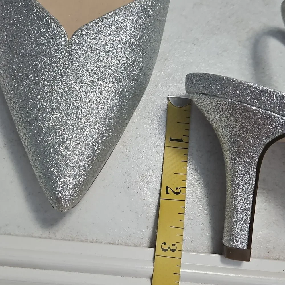Nina Billie Silver Glitter Heels Size 7.5M